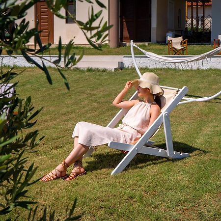 Villa Karolina Nea Poteidaia Luaran gambar
